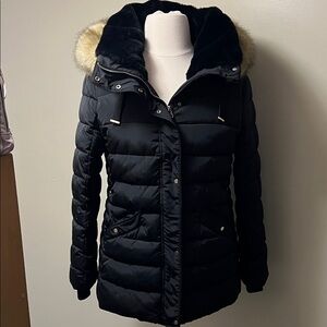 Zara Black Puffer Jacket with Faux Fur Hood